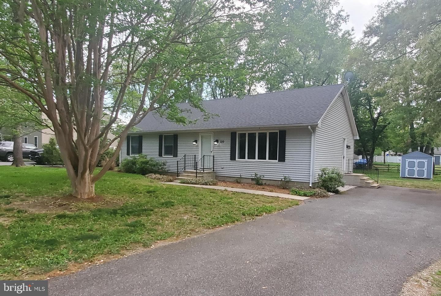 109 Edmore Road photo 2