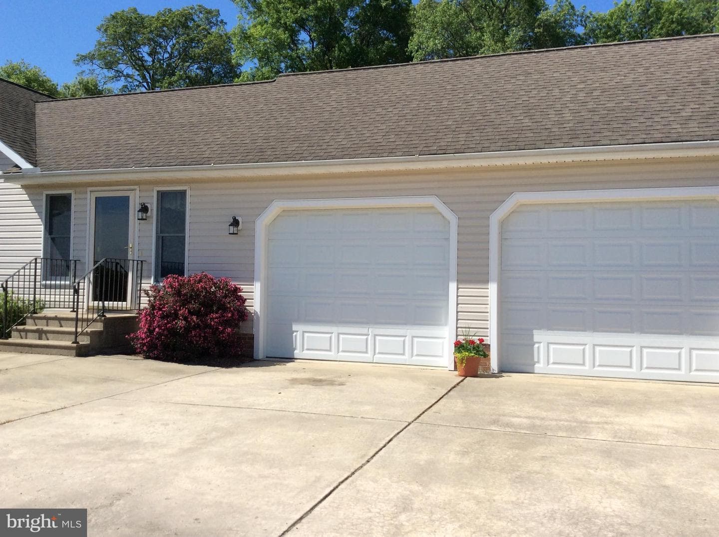 541 Ingleside Road photo 8