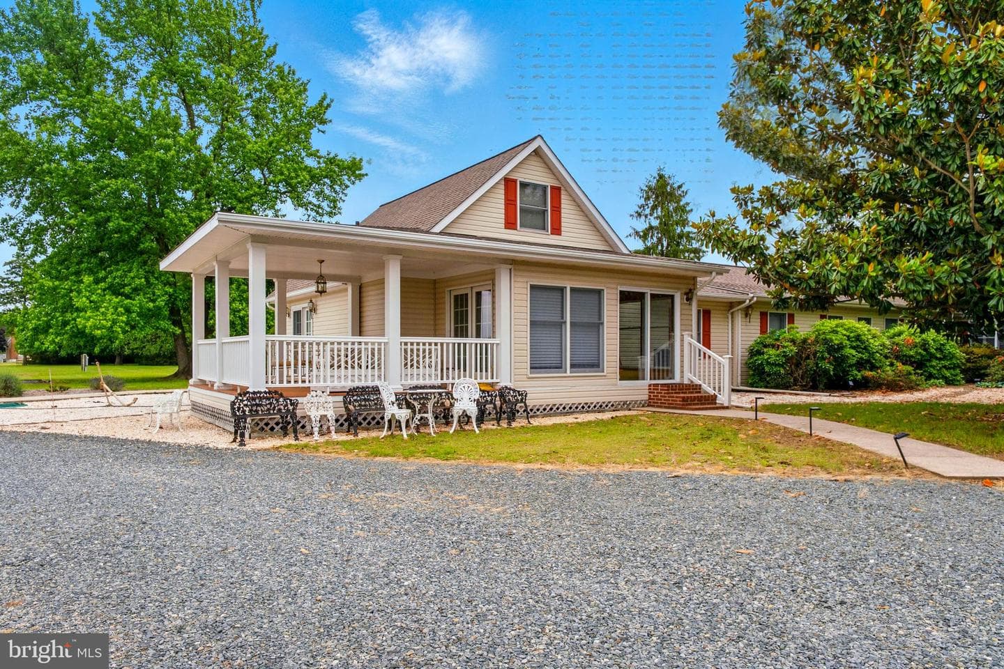 300 Hickory Lane photo 4