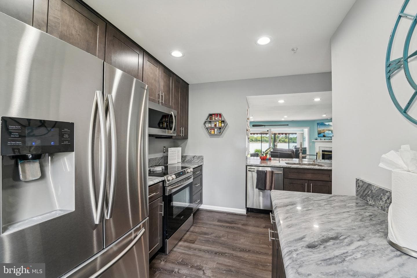 49 Queen Guinevere Way photo 11