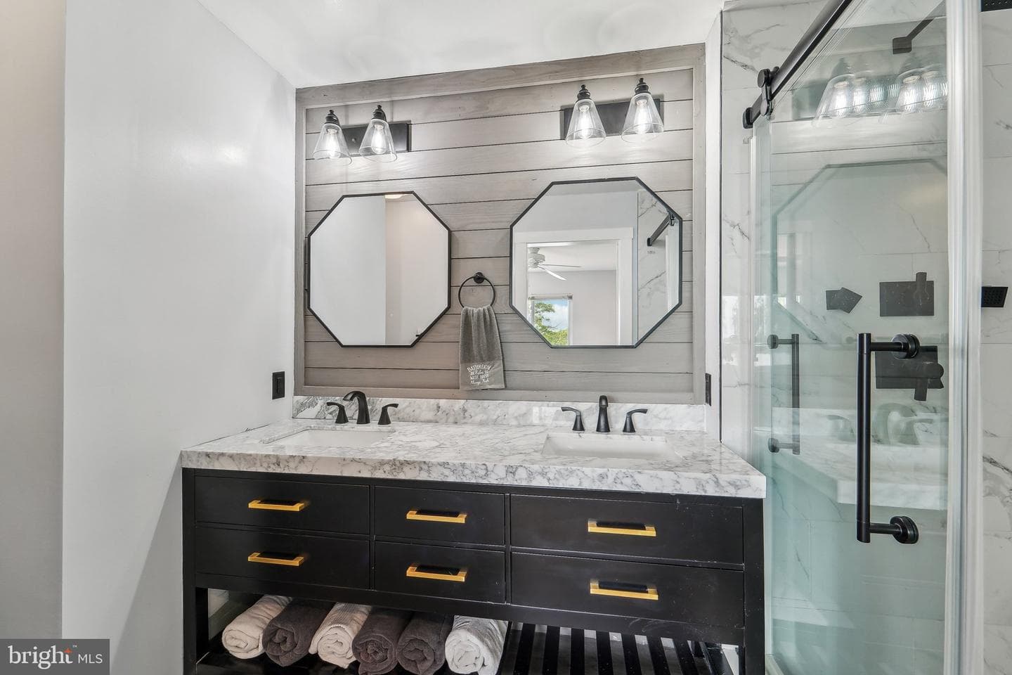 49 Queen Guinevere Way photo 24