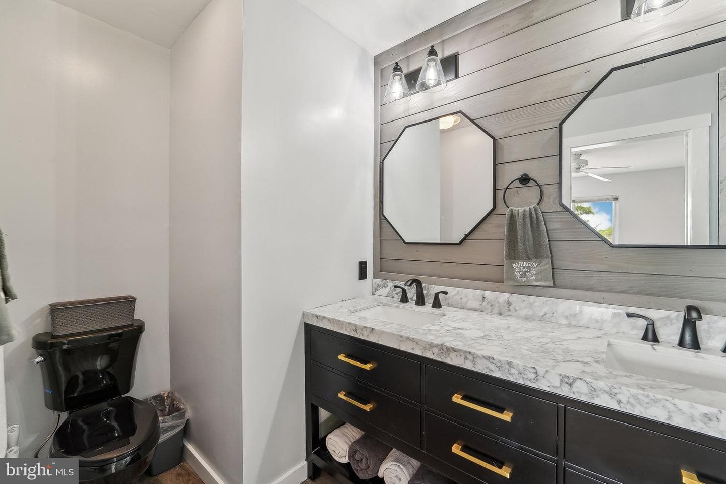 49 Queen Guinevere Way photo 25