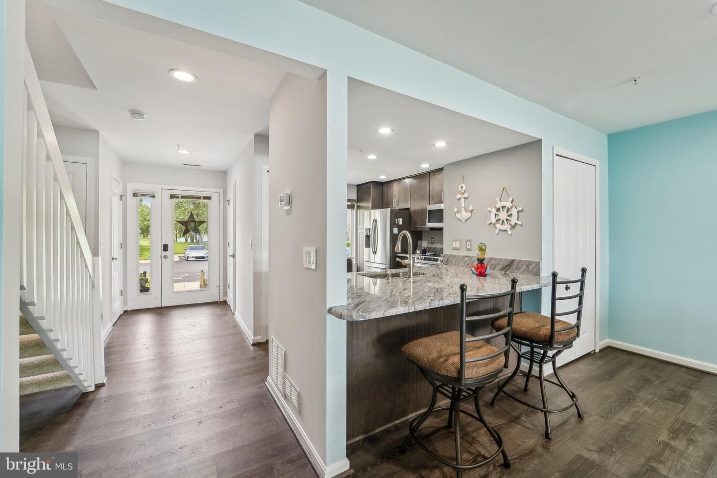 49 Queen Guinevere Way photo 8
