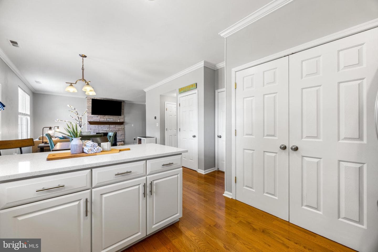 412 Hanna Court photo 11