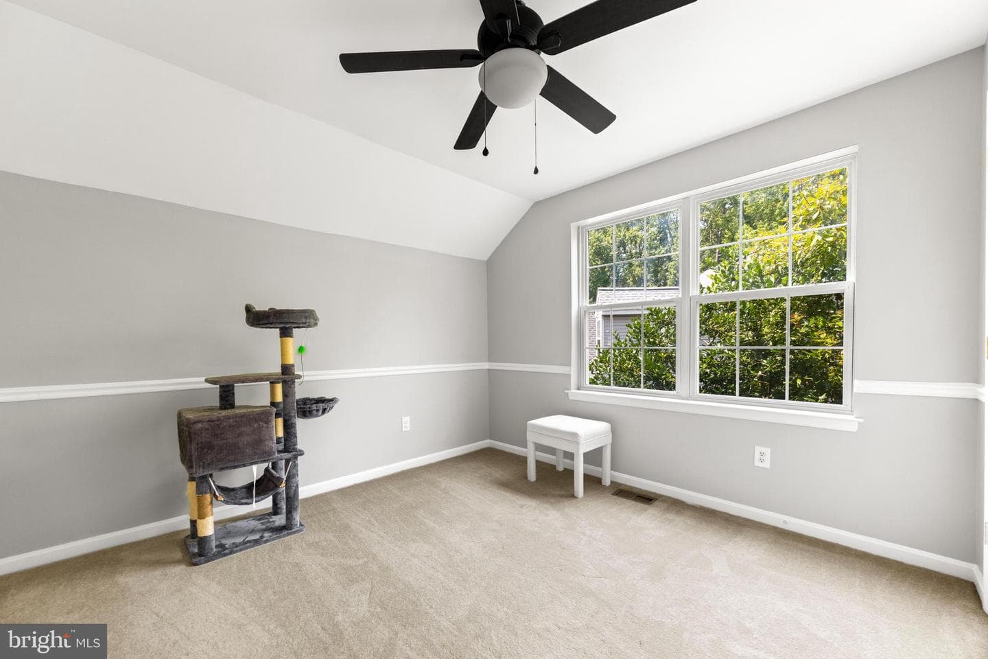 412 Hanna Court photo 33
