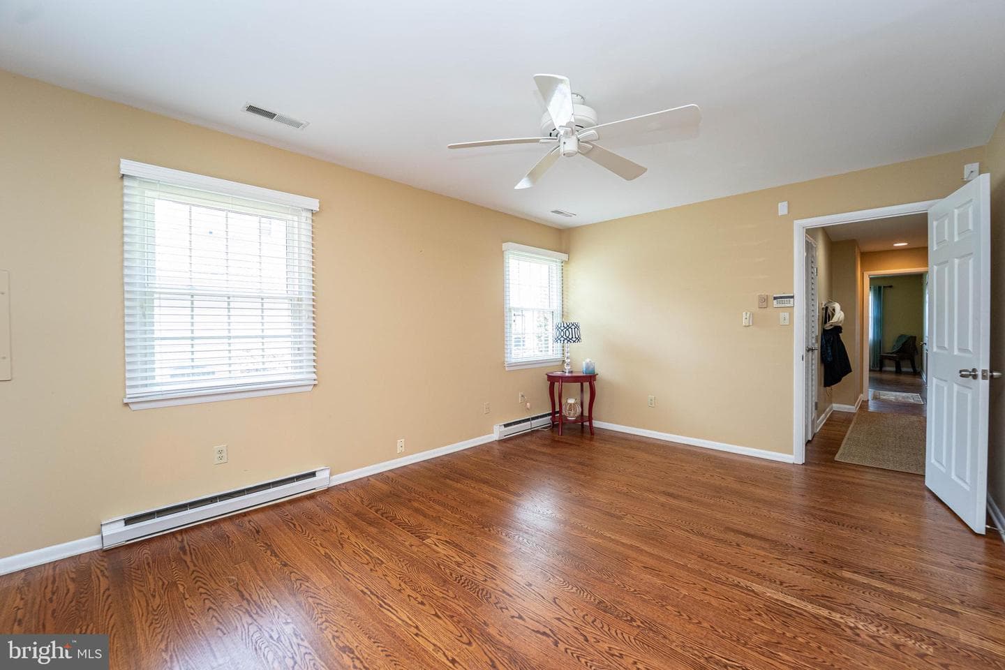 204 Queen Anne Club Drive photo 34