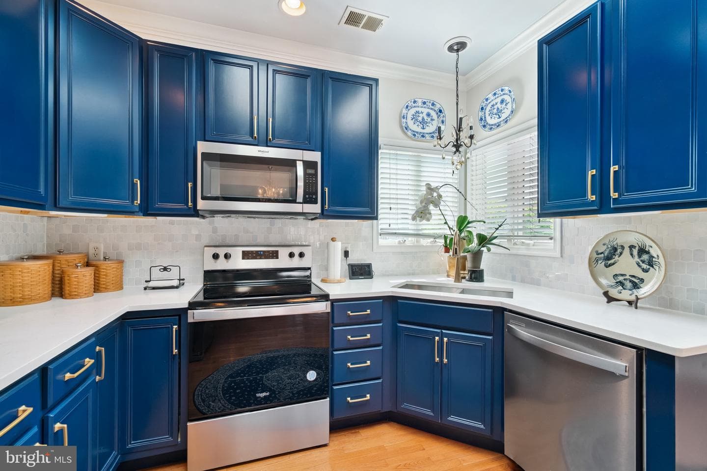 1803 Marion Quimby Drive photo 4