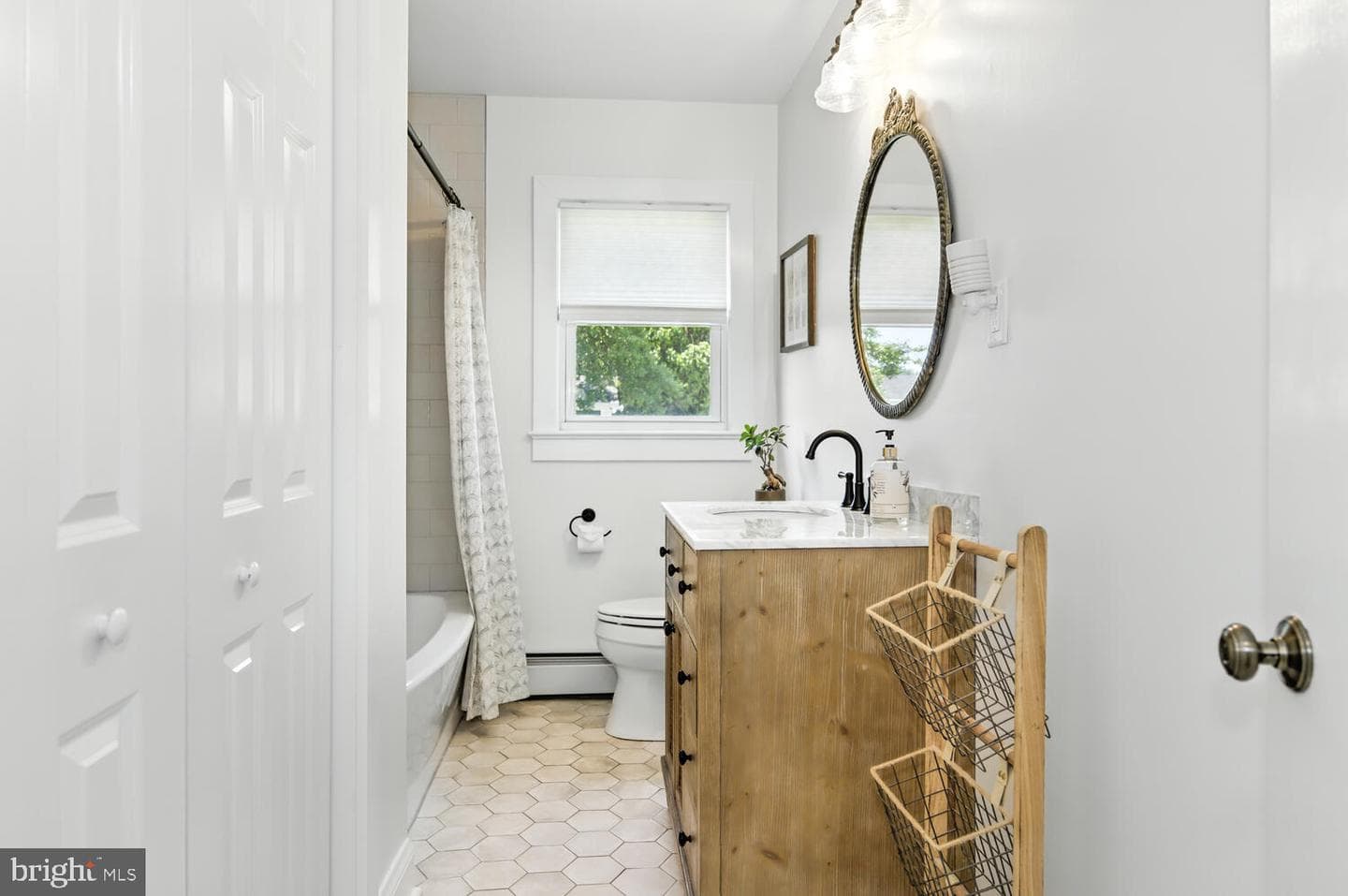 332 Holly Street photo 18