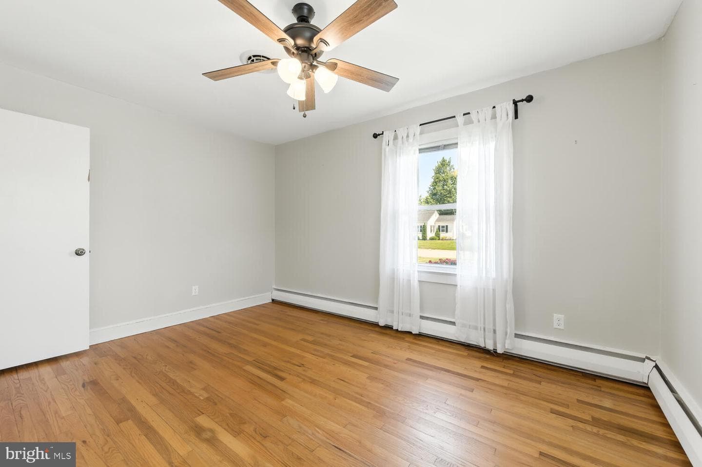 332 Holly Street photo 22