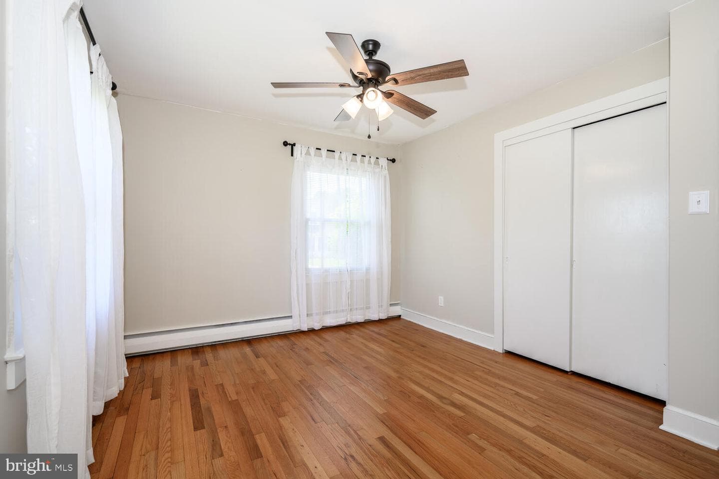332 Holly Street photo 23