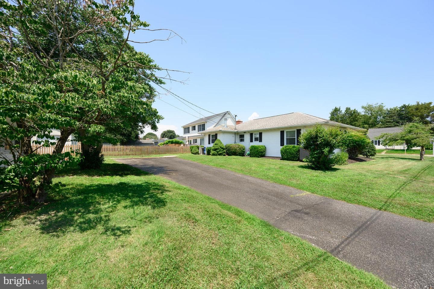 332 Holly Street photo 31