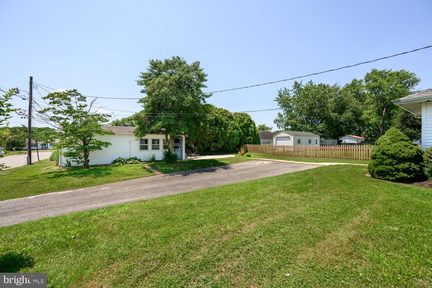 332 Holly Street photo 38