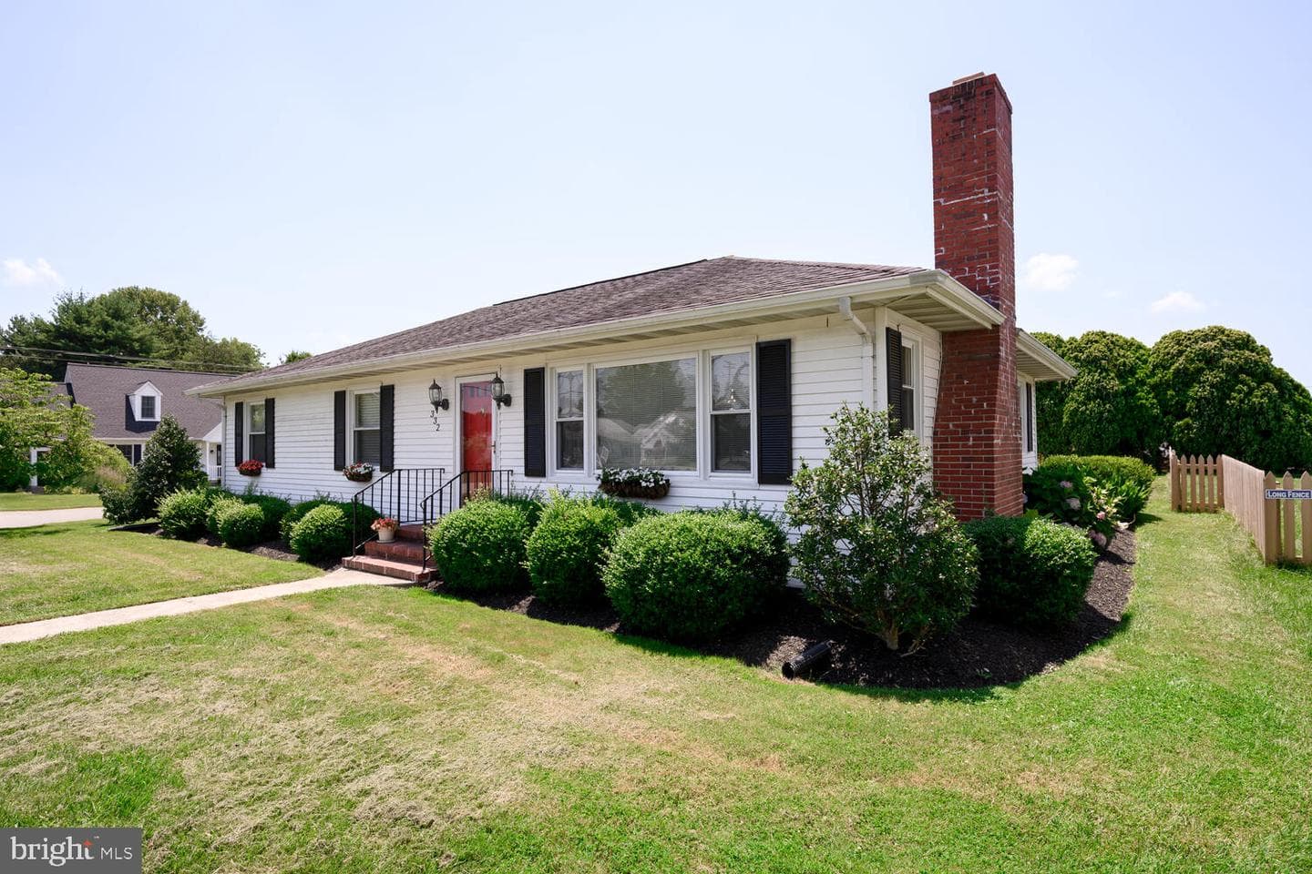 332 Holly Street photo 5