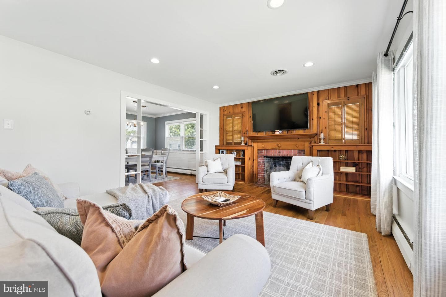 332 Holly Street photo 9
