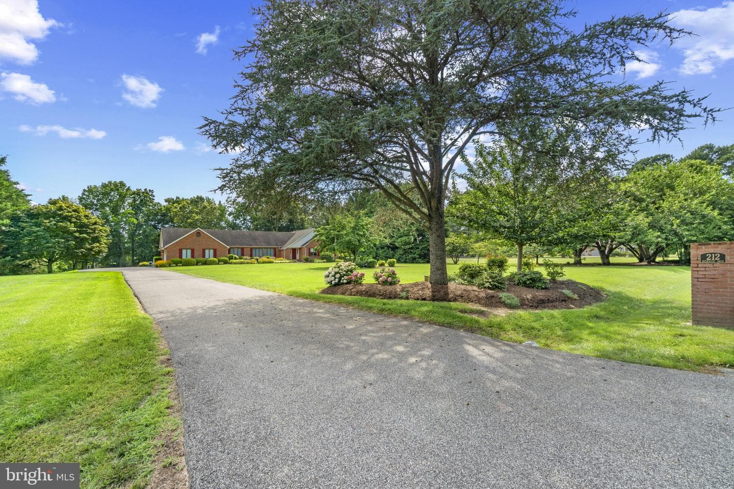 212 Brickhouse Drive photo 36