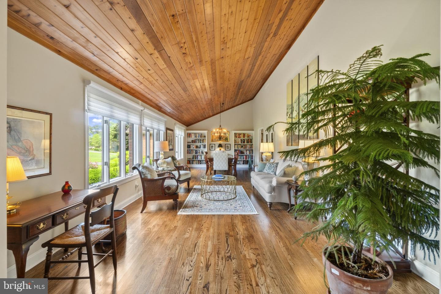 212 Brickhouse Drive photo 9