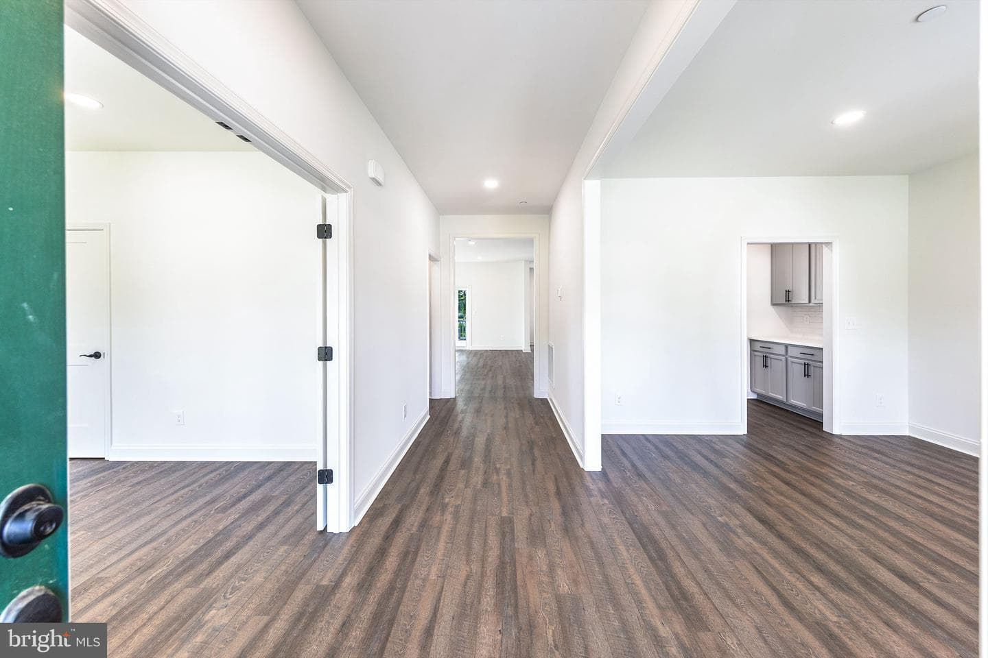 305 N Lake photo 22