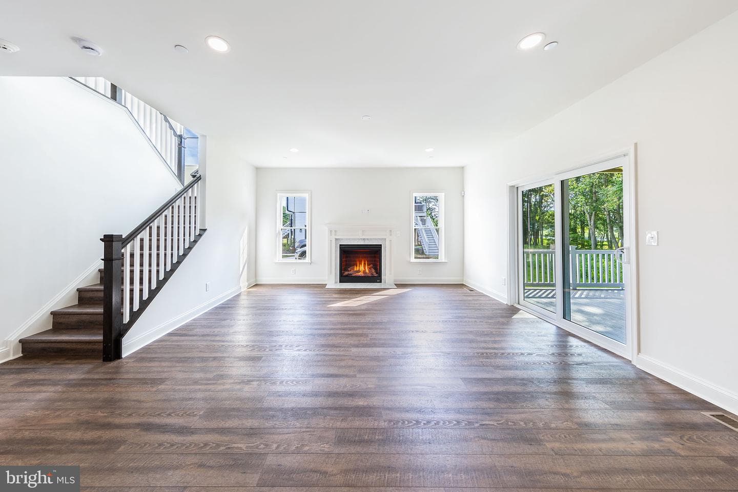 305 N Lake photo 27