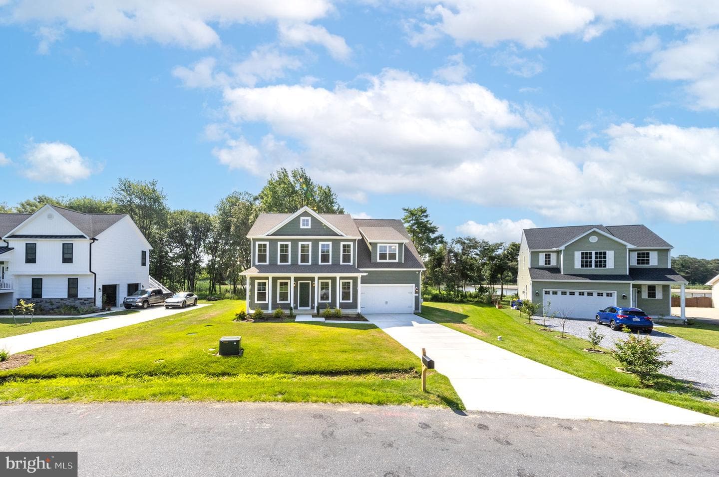 305 N Lake photo 3