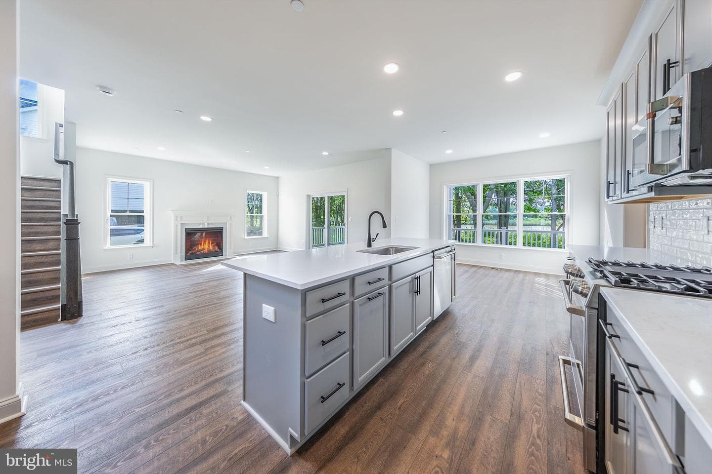 305 N Lake photo 31