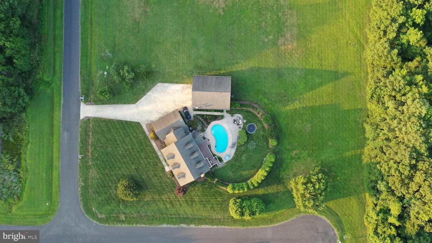 105 Port Court photo 8