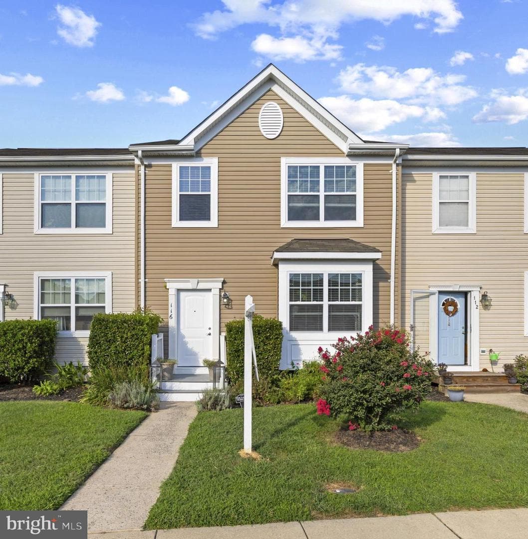 116 Creekside Commons Court photo 2