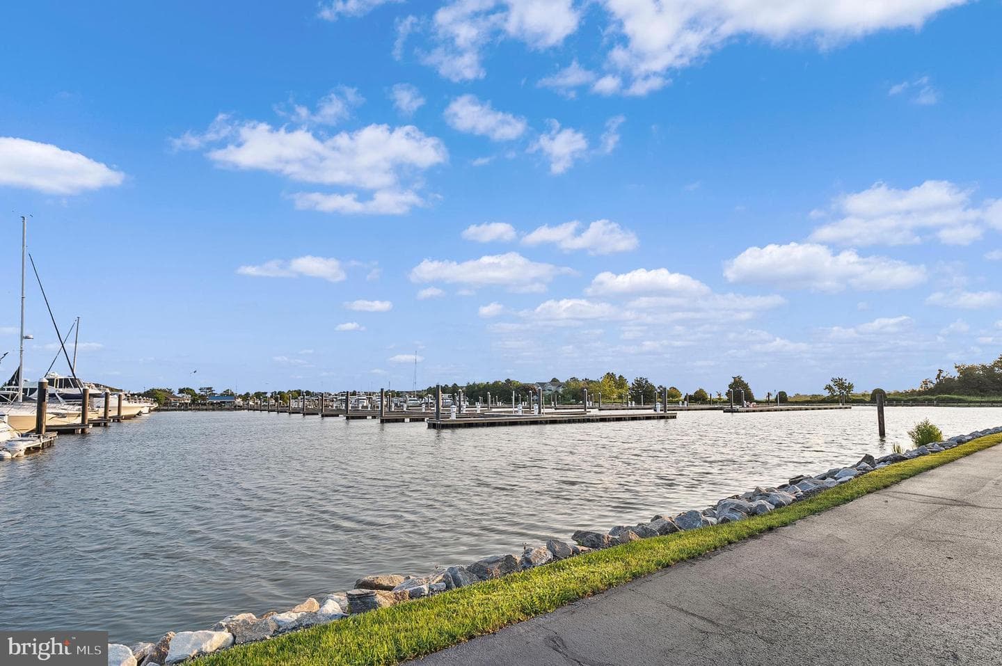 426 Narrows Pointe Drive photo 6