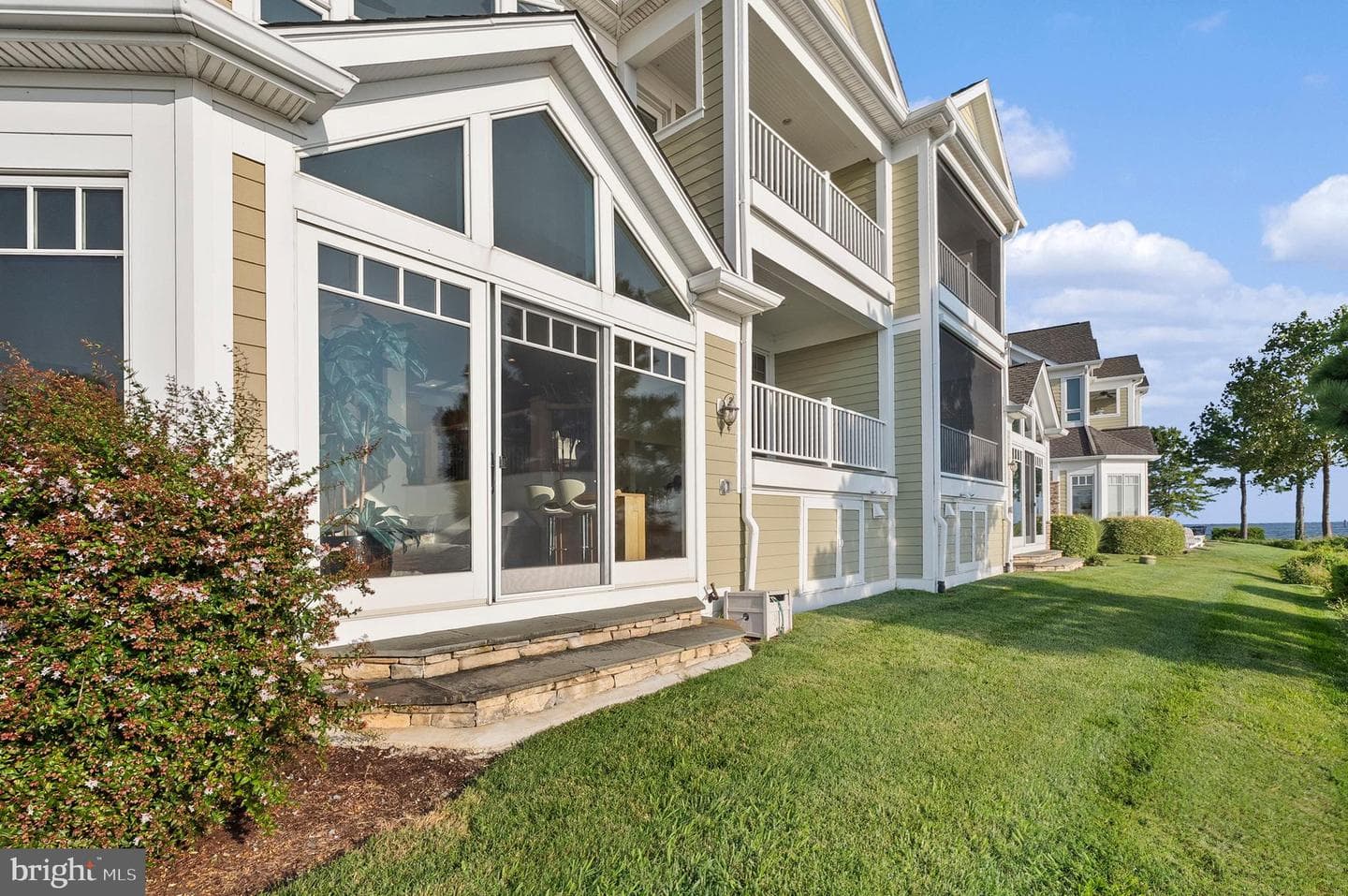 426 Narrows Pointe Drive photo 67