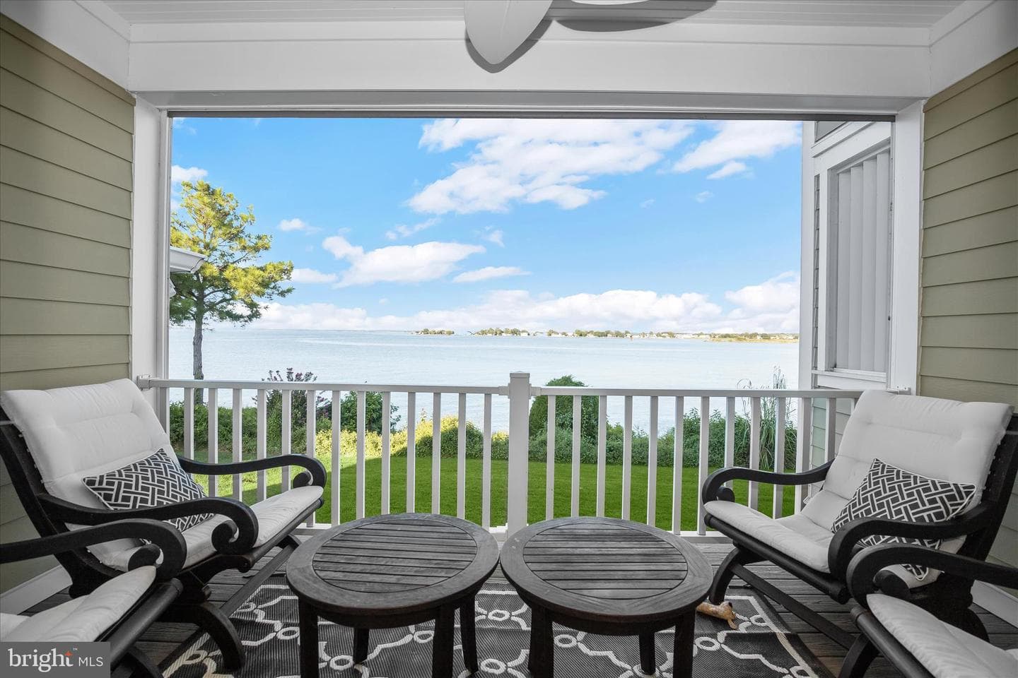 350 Narrows Pointe Drive photo 14