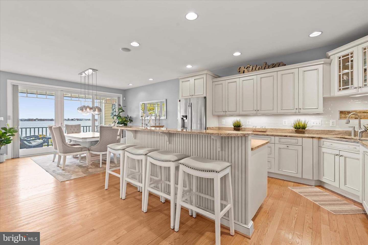 350 Narrows Pointe Drive photo 17