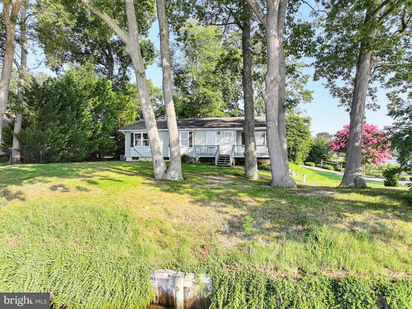 618 Pigpen Point Road photo 11
