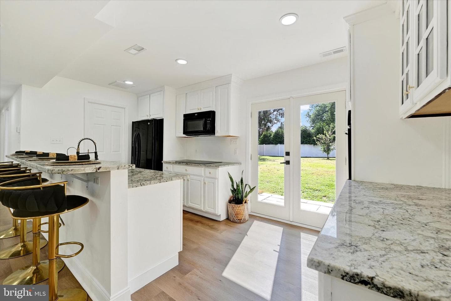 102 Maple Road photo 10