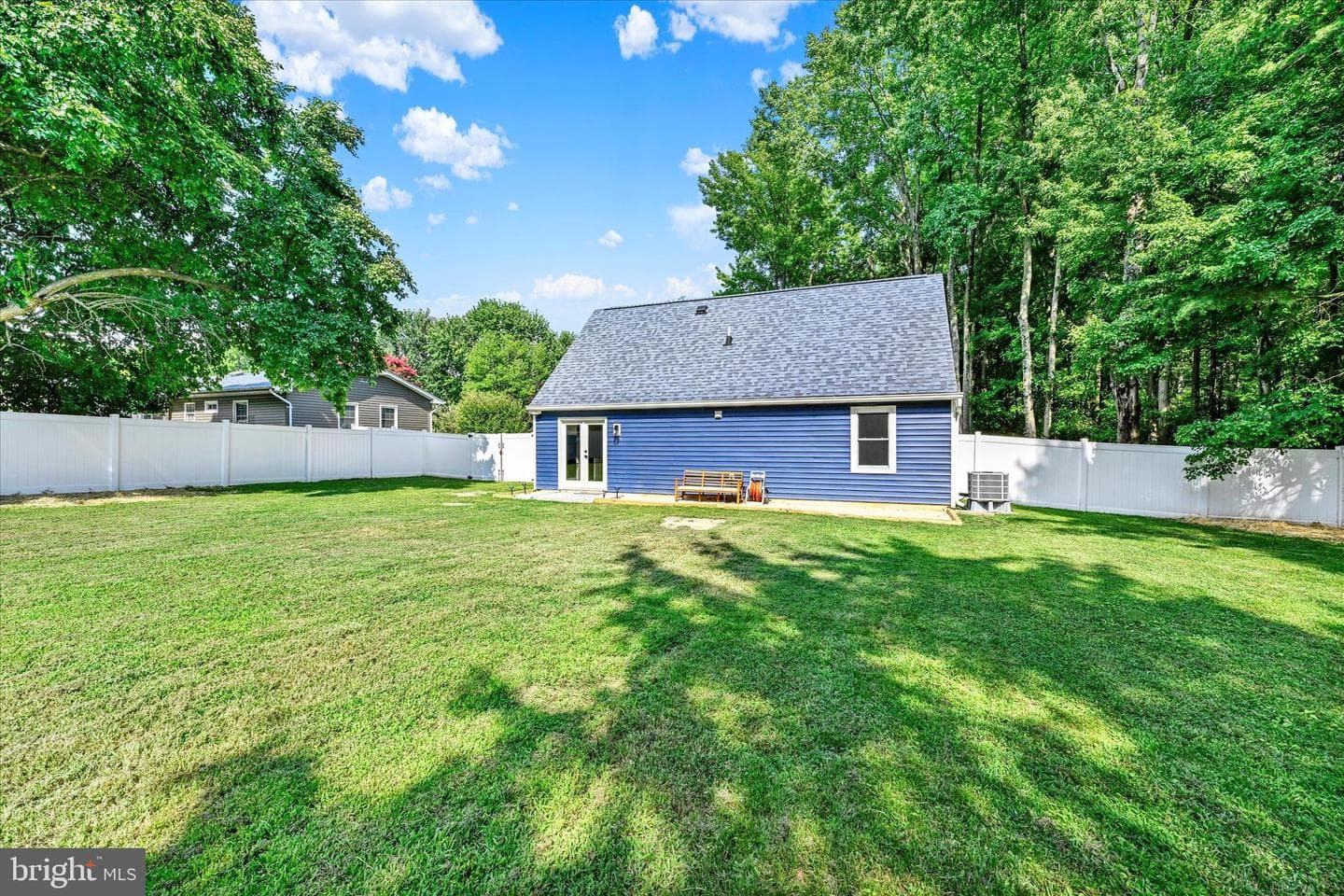102 Maple Road photo 28