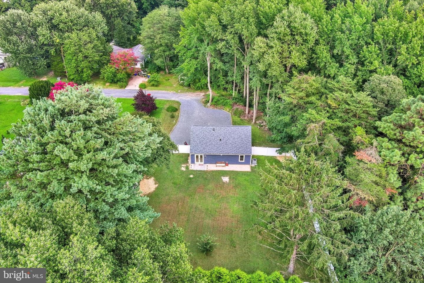 102 Maple Road photo 35