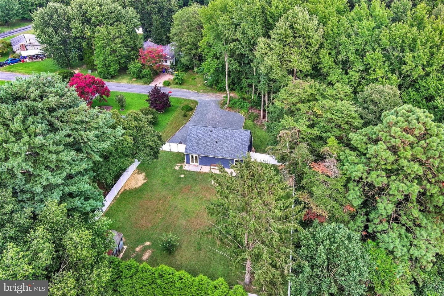102 Maple Road photo 36