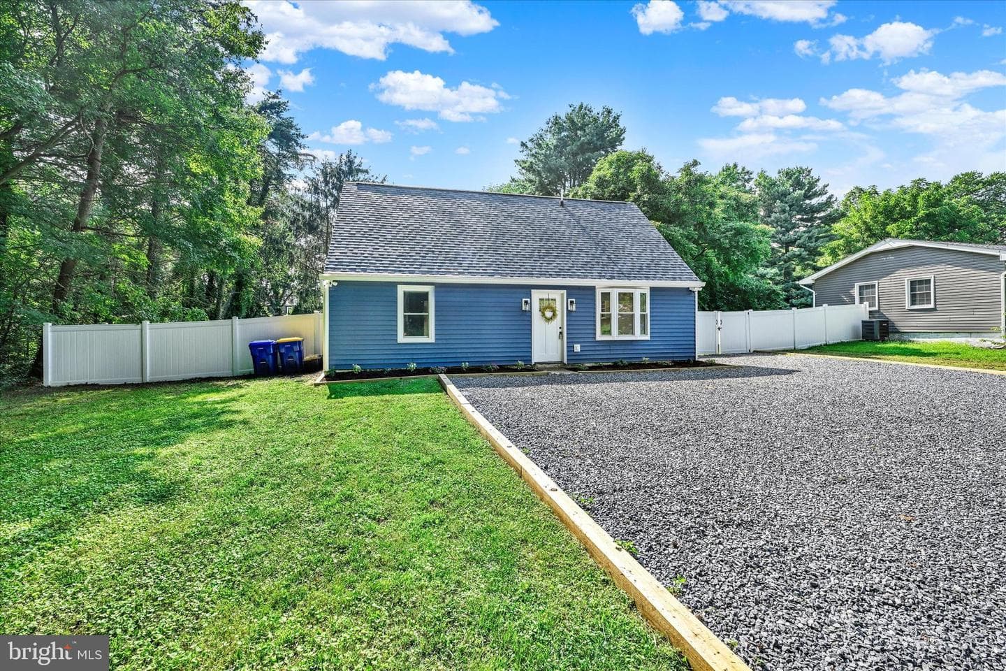 102 Maple Road photo 4
