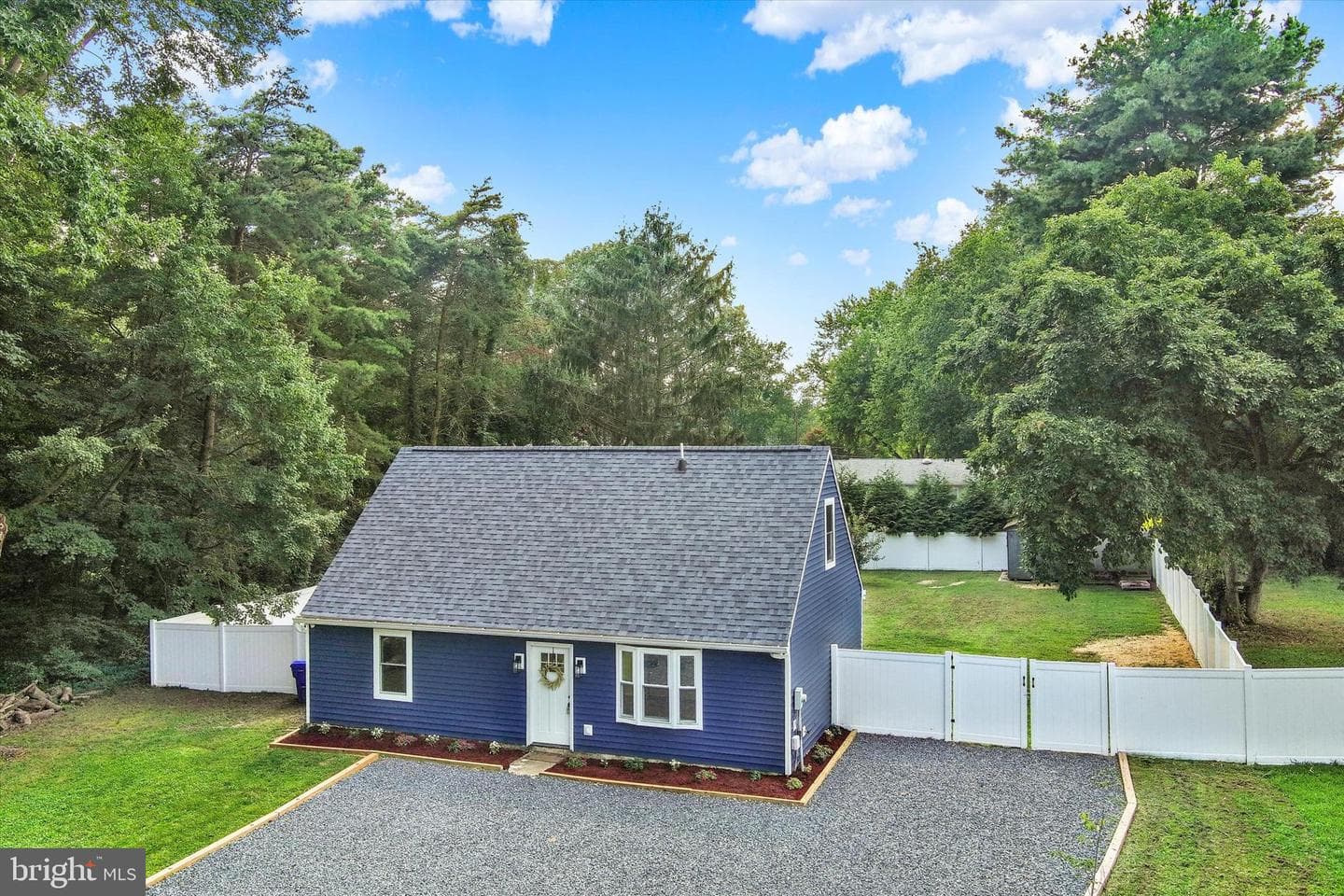 102 Maple Road photo 43