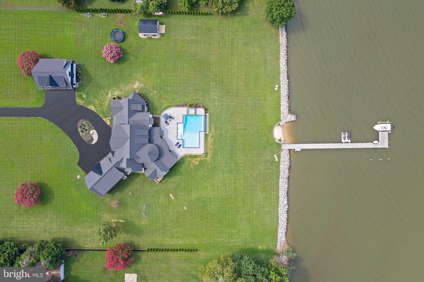 2452 Bennett Point Road photo 8