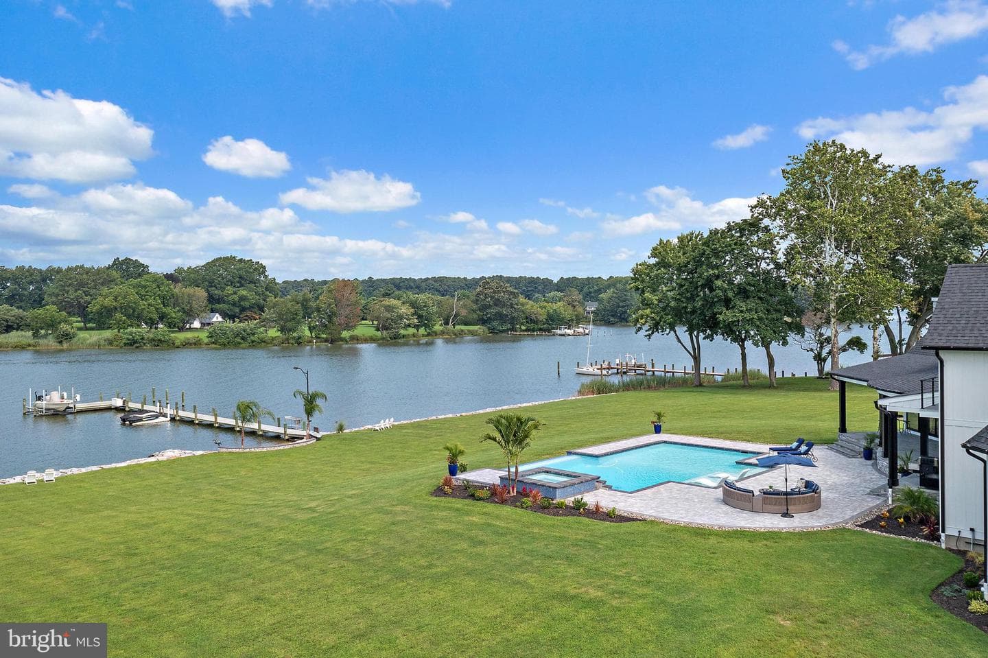 2452 Bennett Point Road photo 99