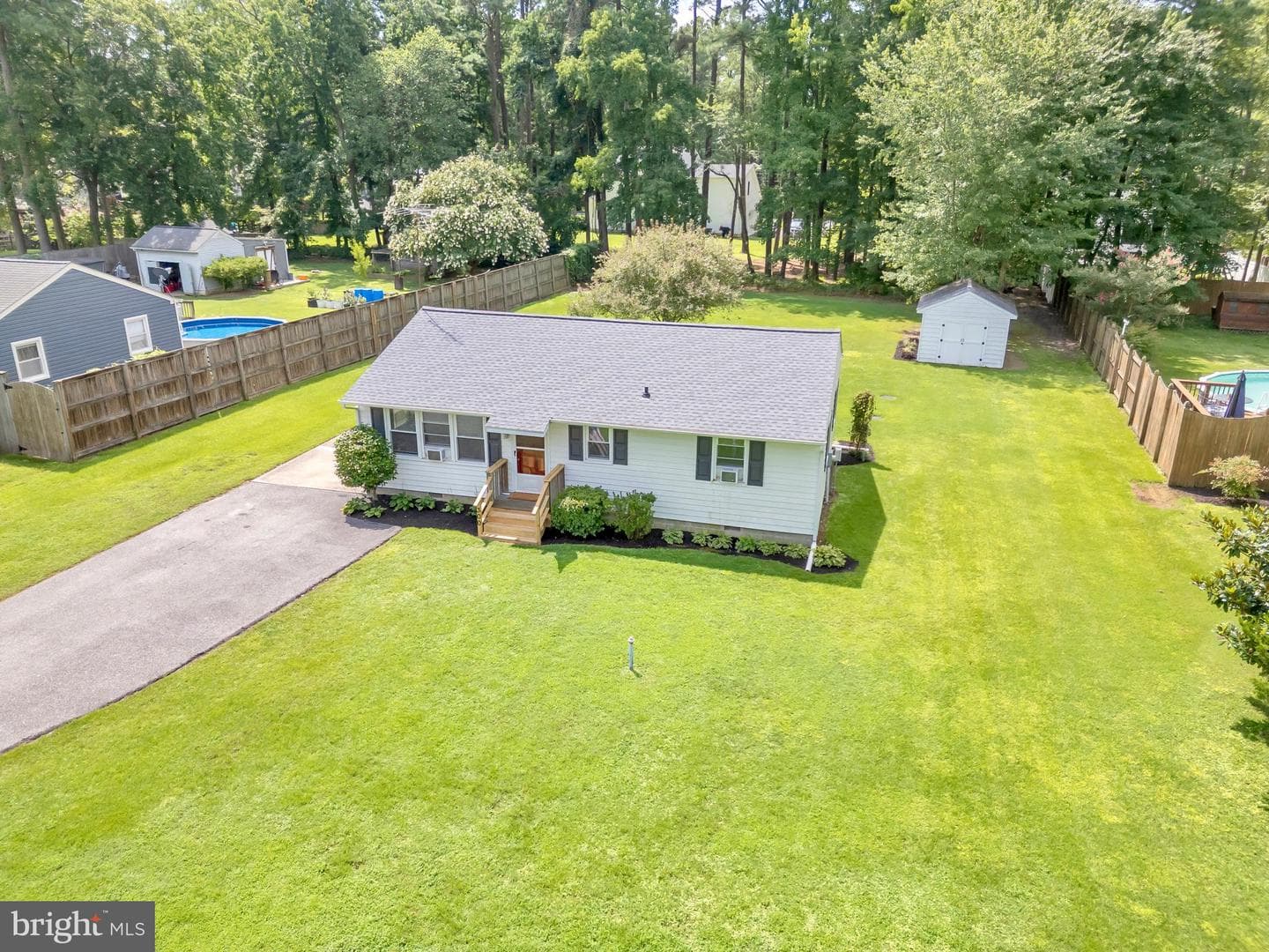 300 Talbot Road photo 25