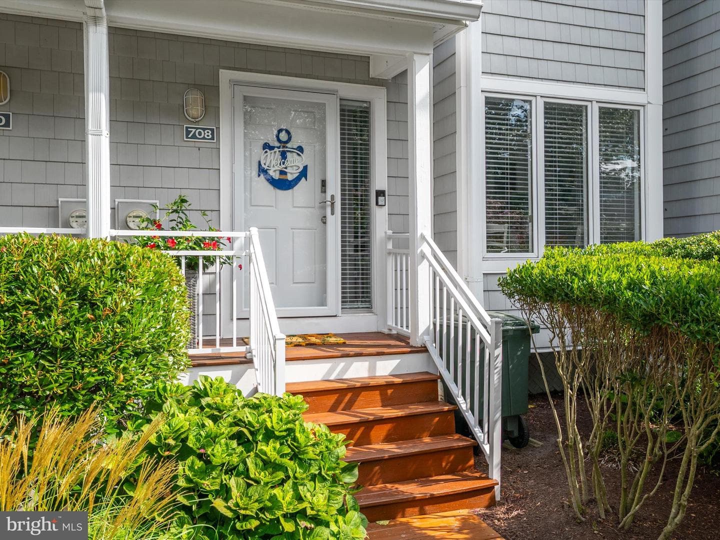 708 Oyster Cove Drive photo 10
