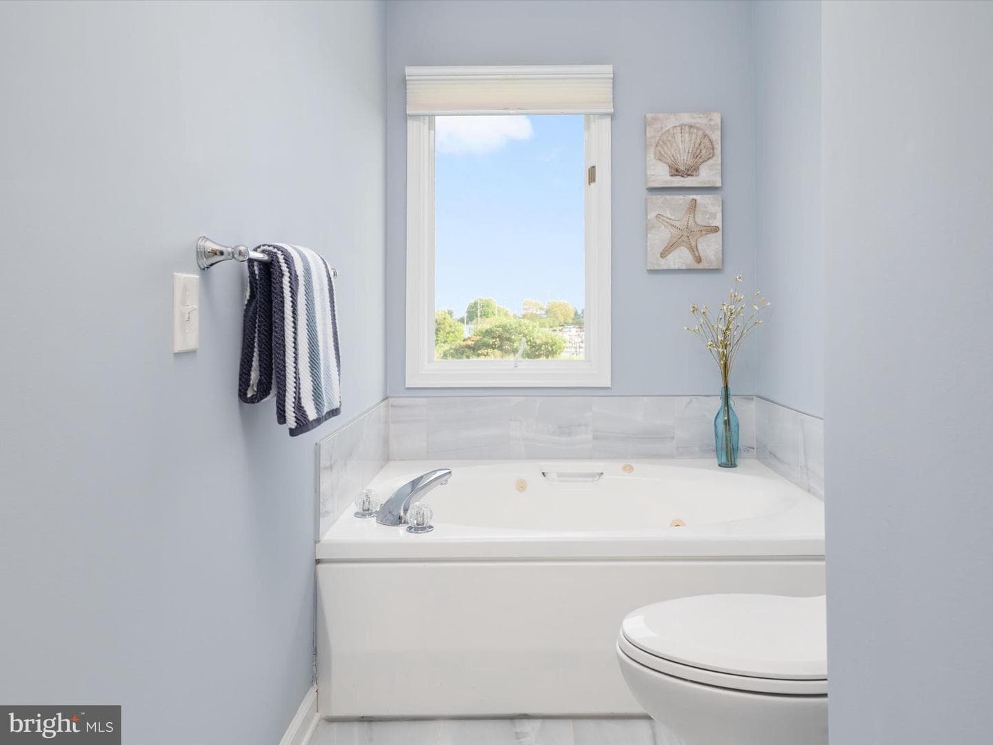708 Oyster Cove Drive photo 32