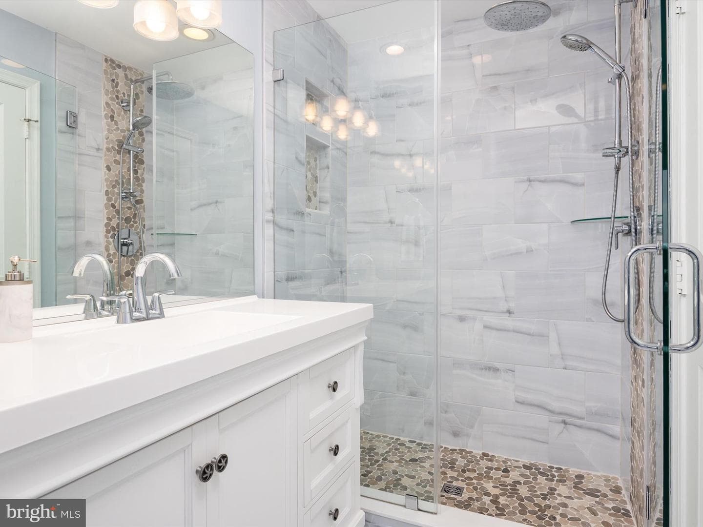 708 Oyster Cove Drive photo 33