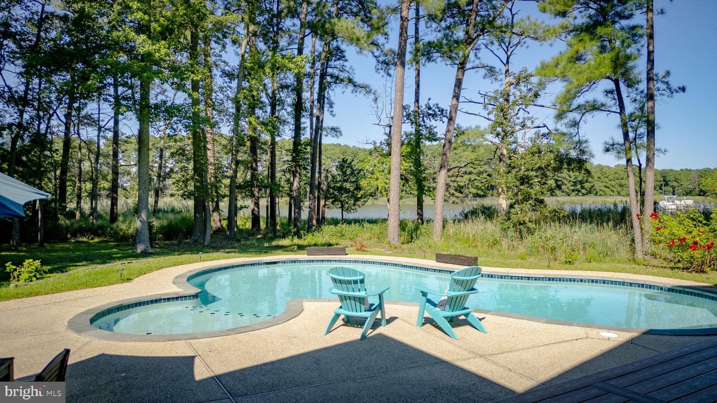108 Eareckson Lane photo 36