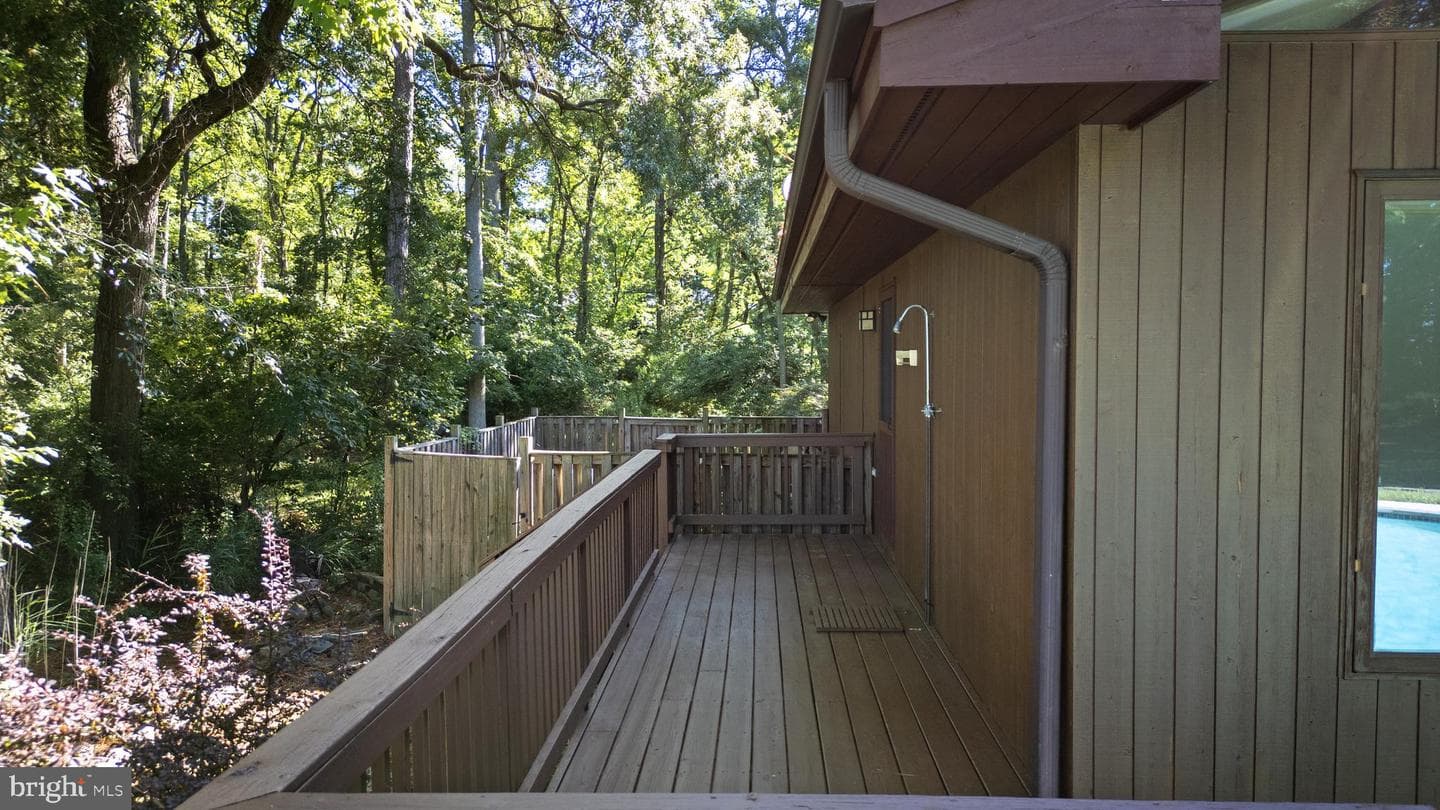 108 Eareckson Lane photo 42