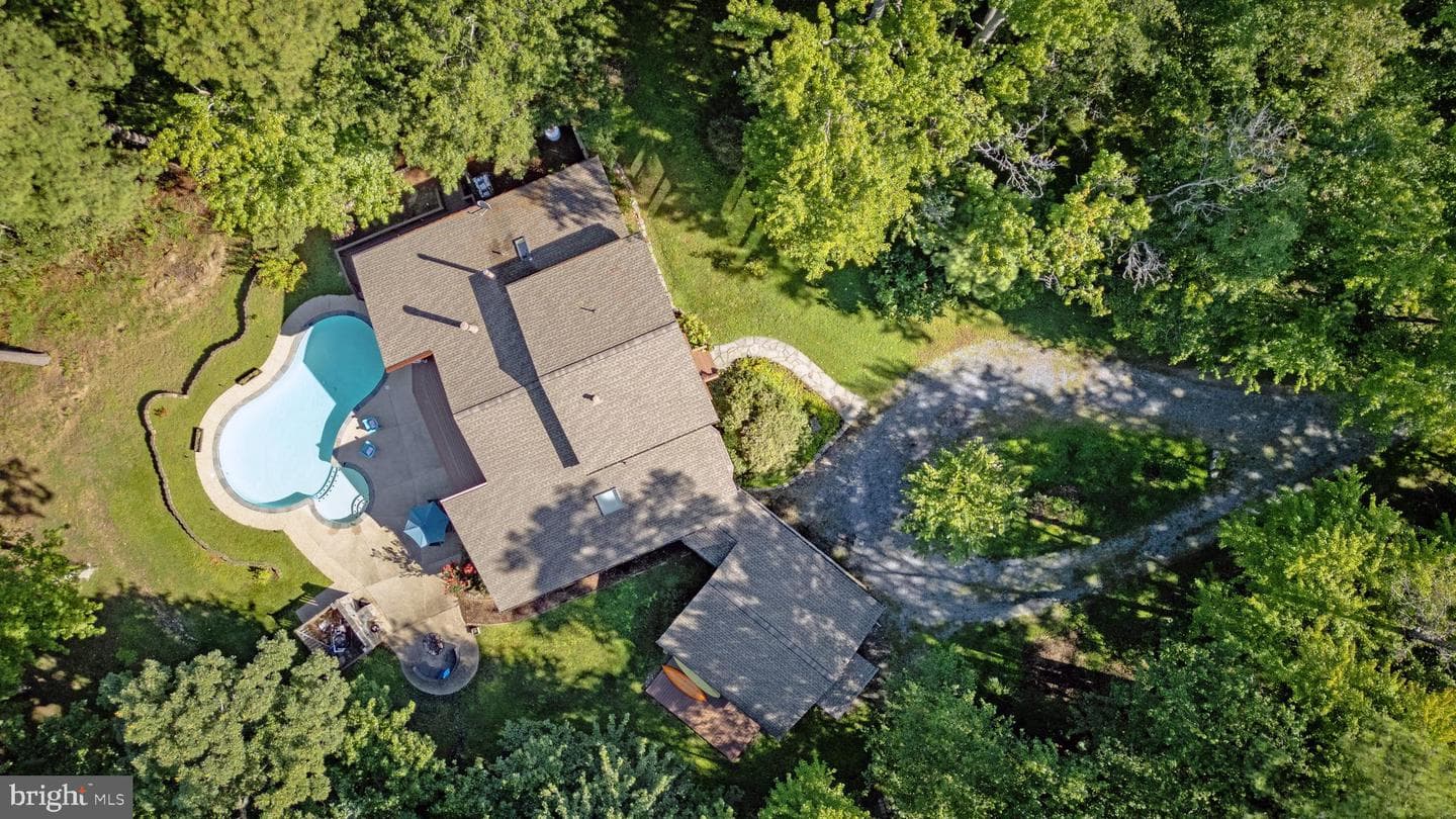 108 Eareckson Lane photo 6