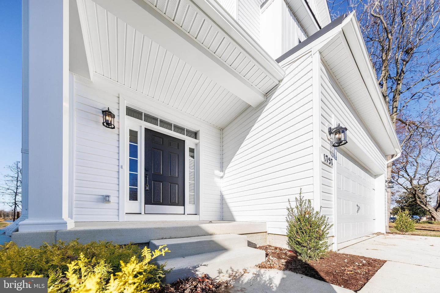 1757 Harbor Drive photo 3