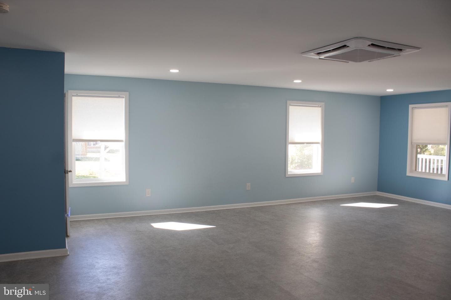 214 Pennick Drive photo 16