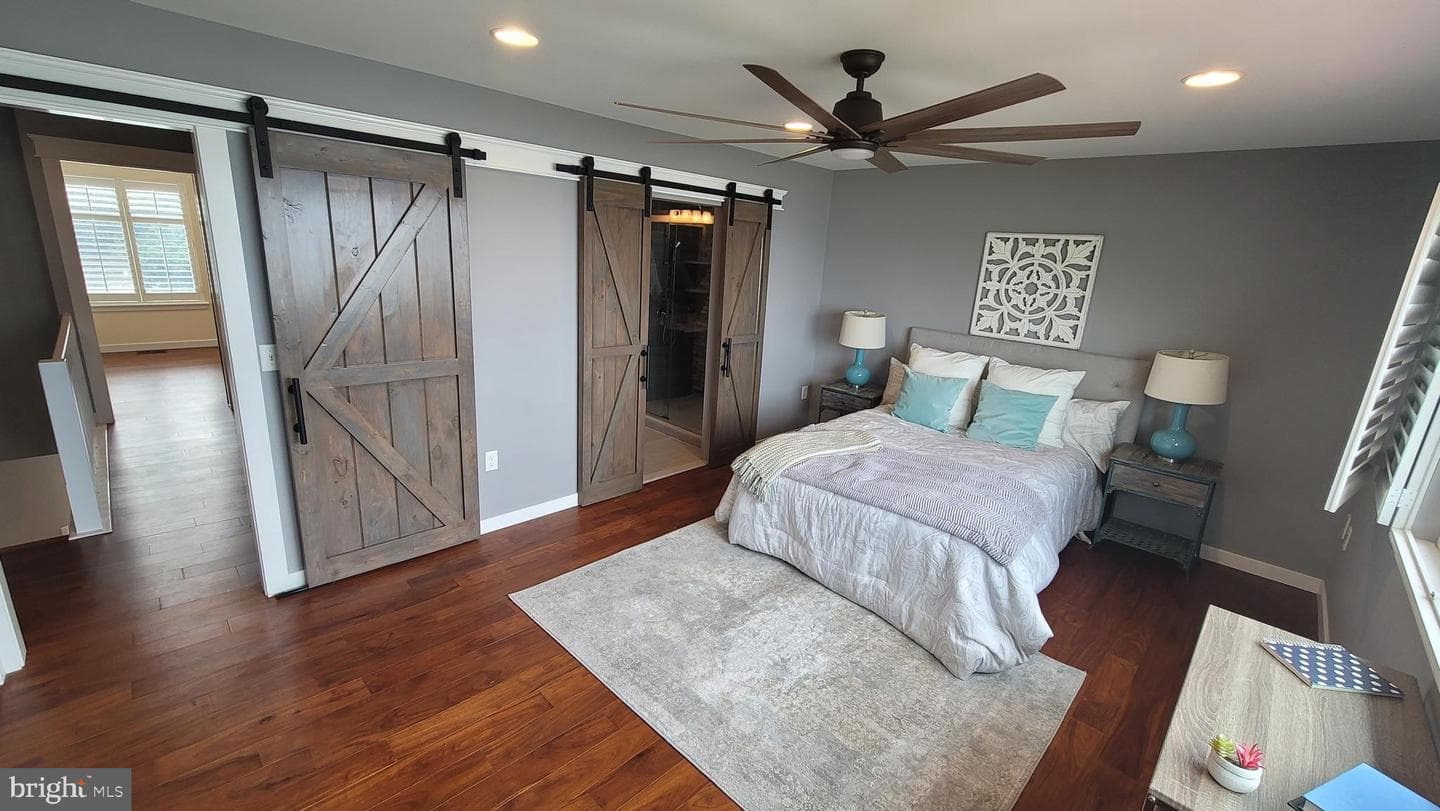 47 Queen Anne Way photo 19