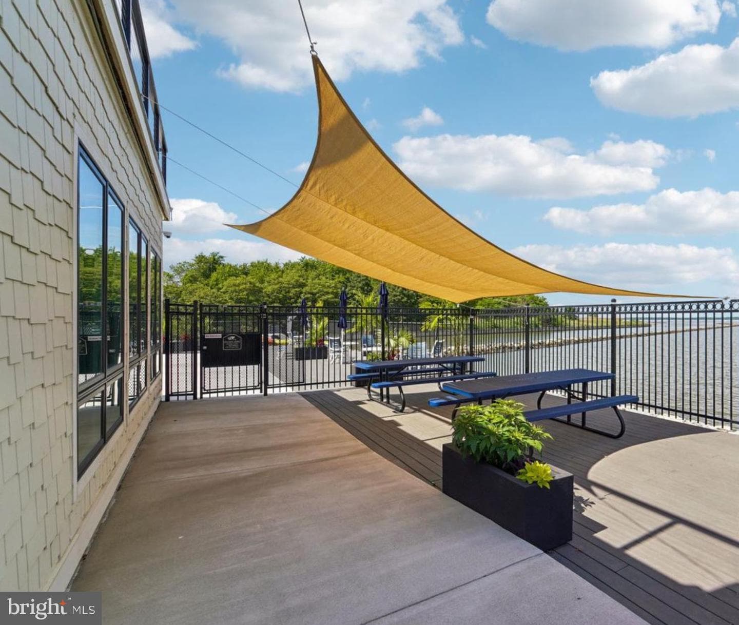 47 Queen Anne Way photo 44